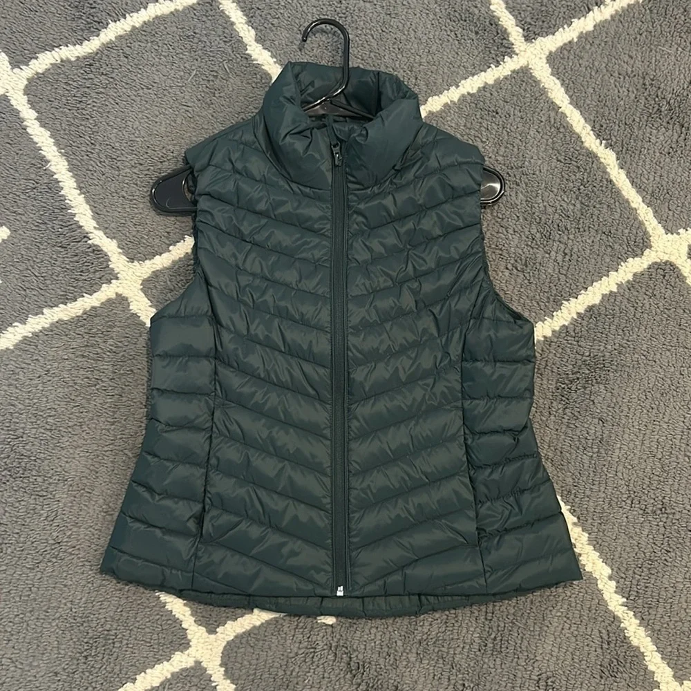 Old Navy Active Puffer Vest - Green